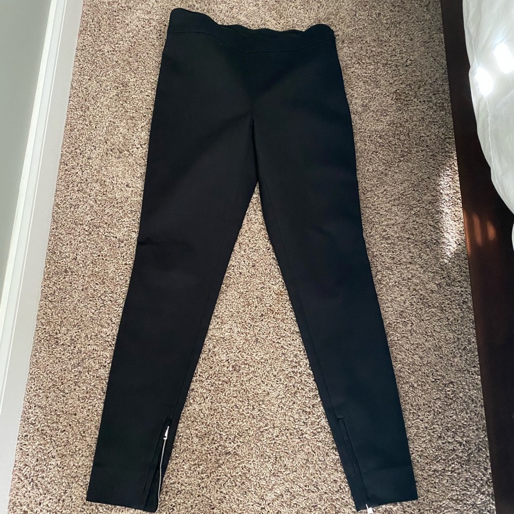 Gucci size 42 black dress pants